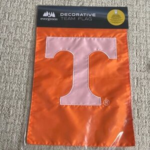 University of Tennessee Volunteers garden/yard flag NWT